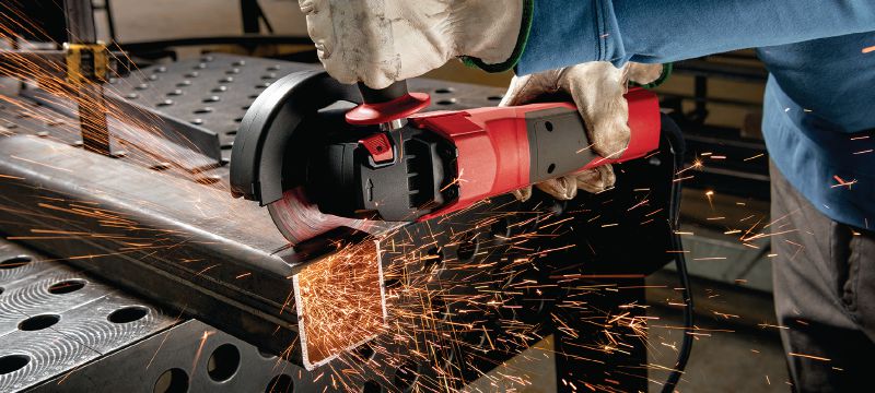 AG 125-20D angle grinder Brushless 2000W angle grinder with dead man’s switch for cutting and grinding in metal, concrete, and masonry with discs up to 125mm Applications 1